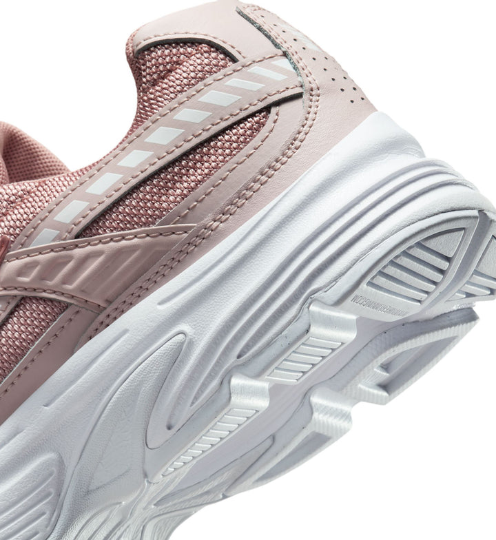 Nike Initiator Women’s Shoes “Particle Pink/White/Silt Red” (394053-600)