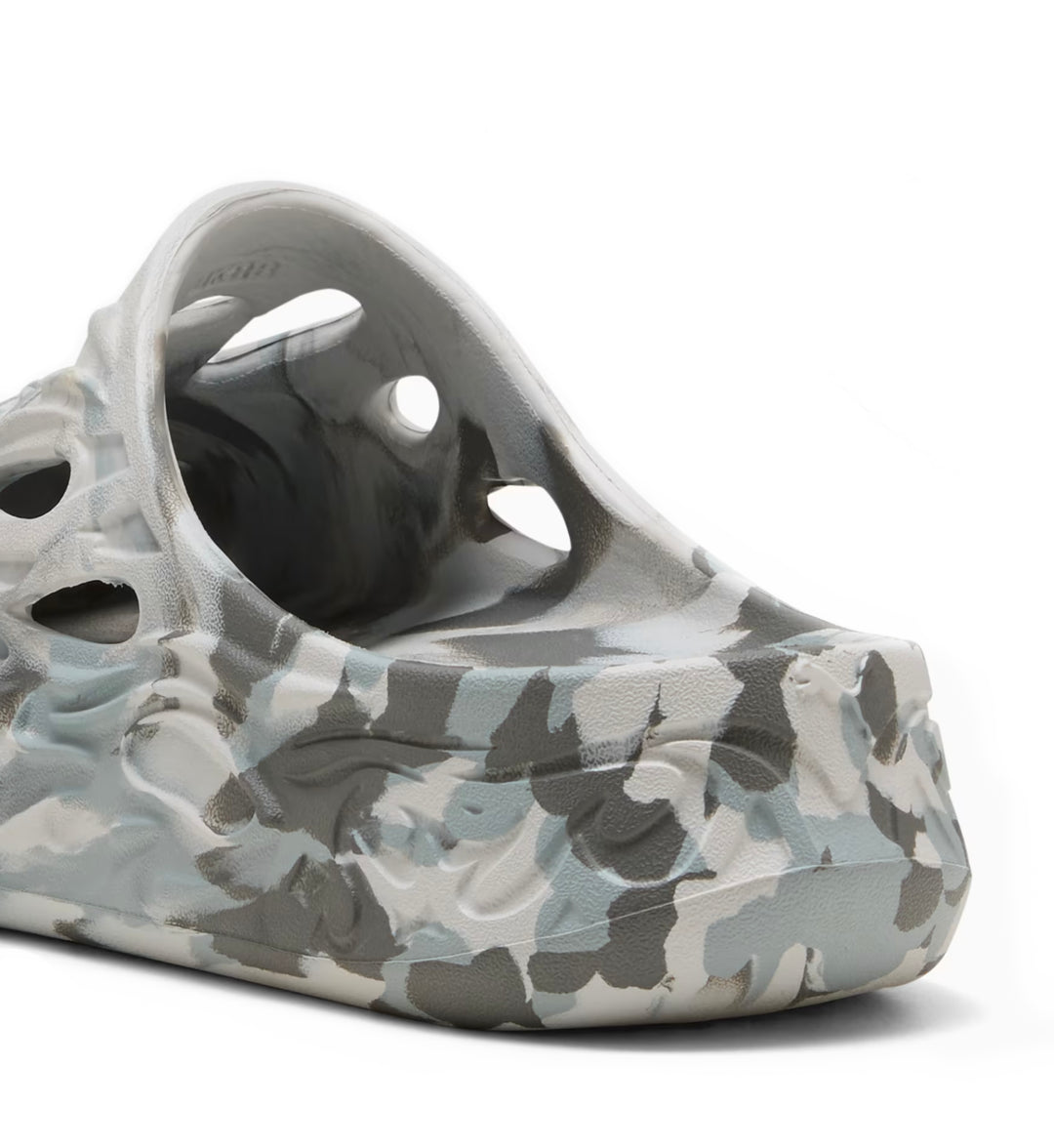 PUMA MB.04 Basketball Slides – Feather Gray/Cool Mid Gray/Cool Dark Gray (397665_12)