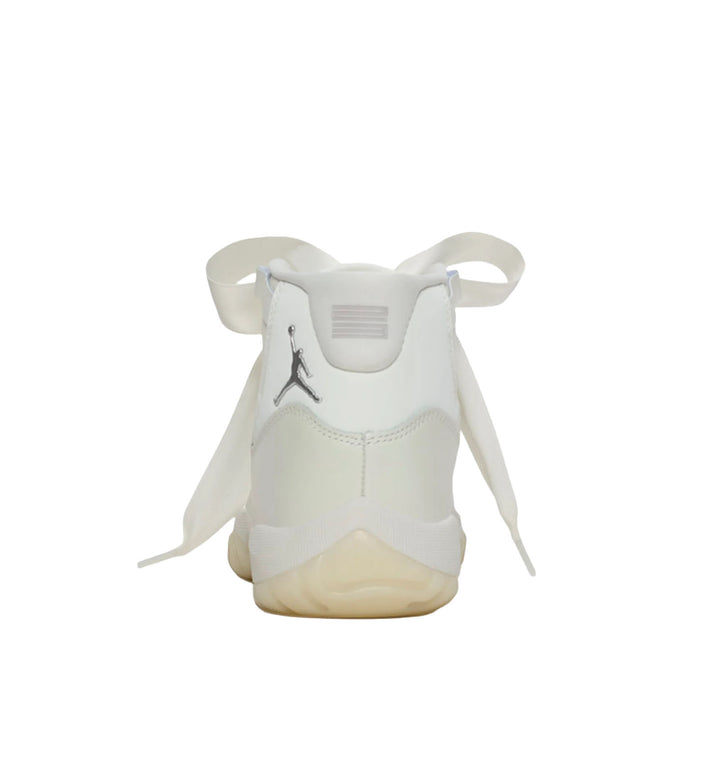 Air Jordan 11 Retro “Pearl”