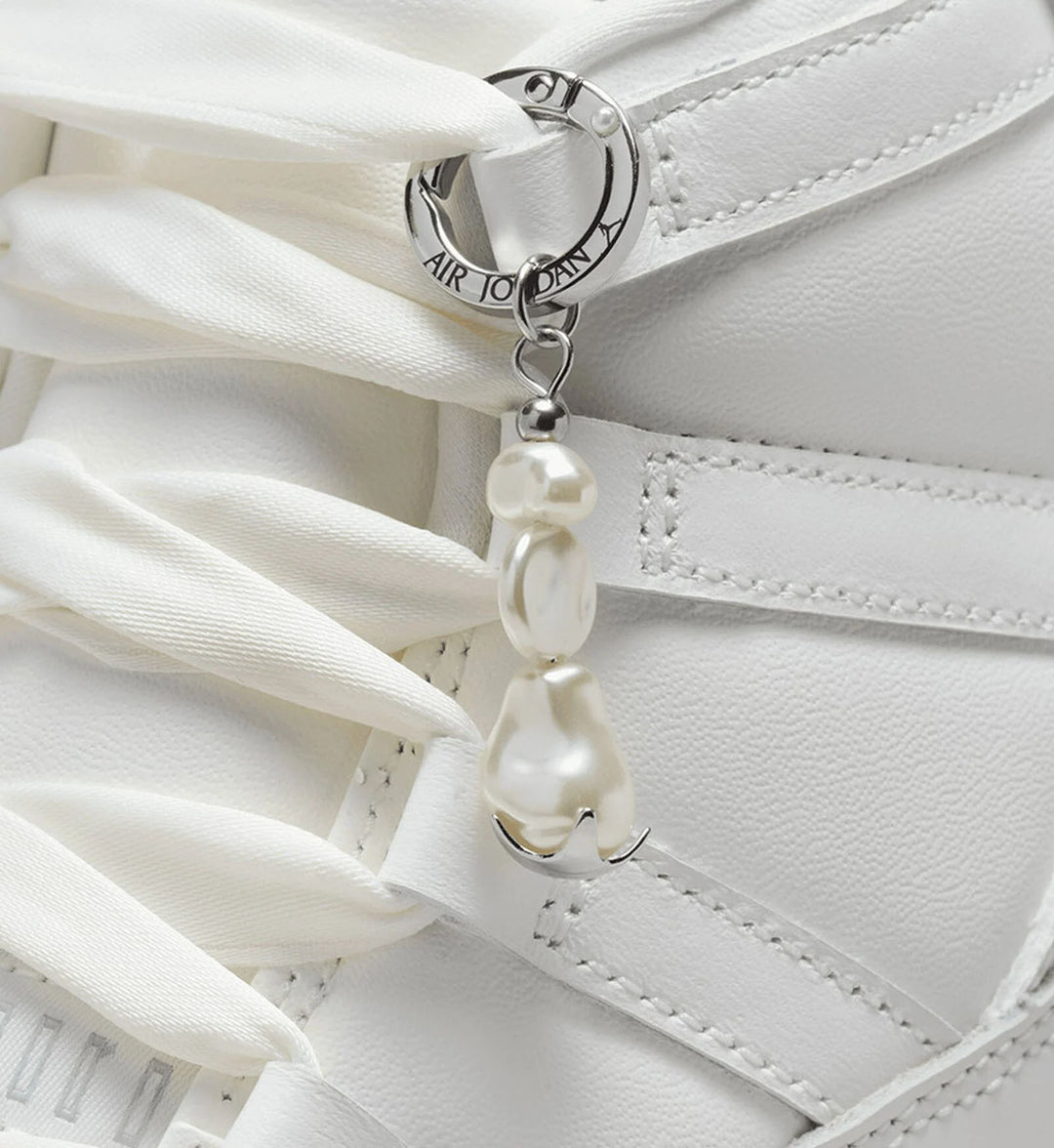 Air Jordan 11 Retro “Pearl”