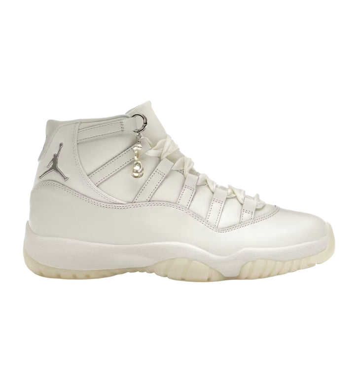 Air Jordan 11 Retro “Pearl”