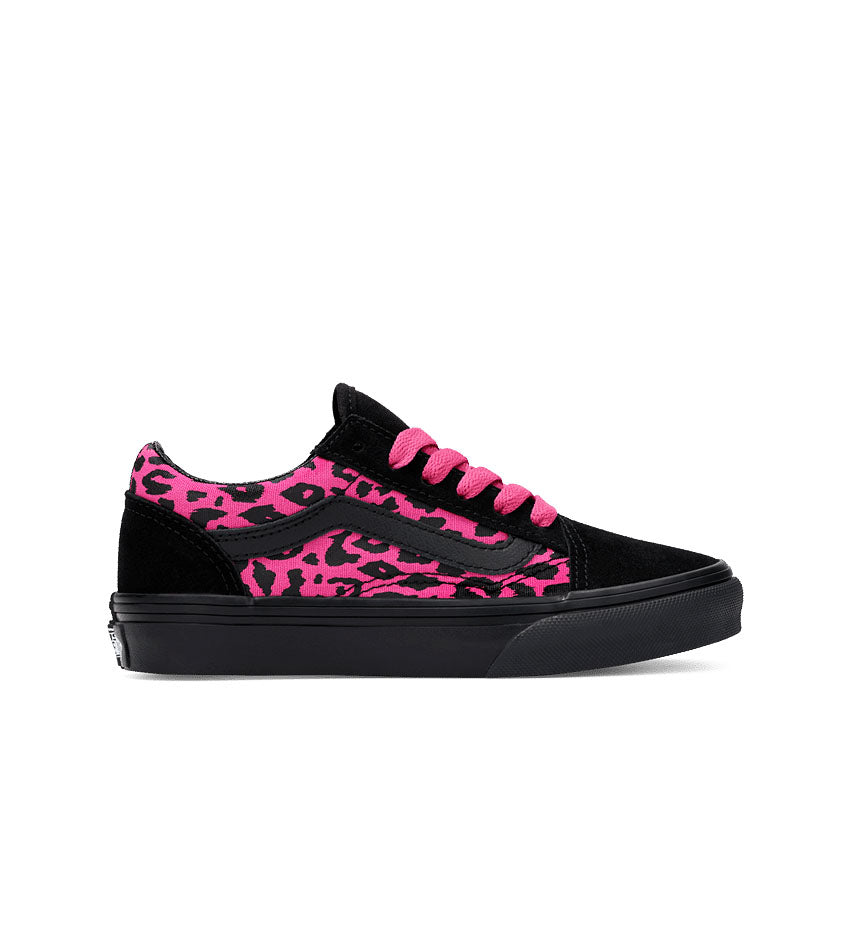 Black Vans Old Skool preschool sneaker with pink leopard print pattern on a white background