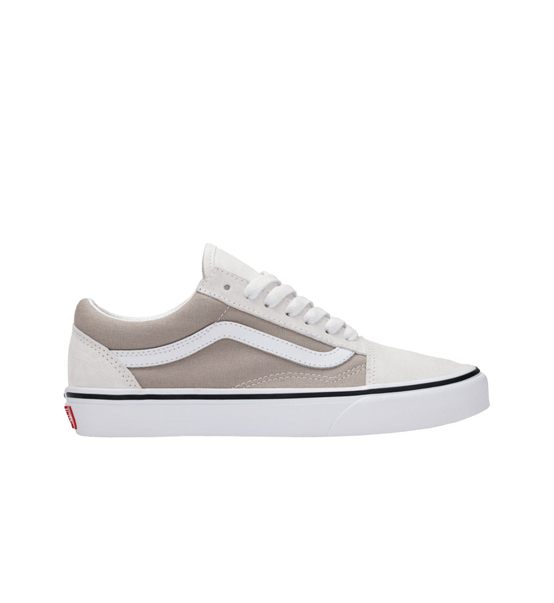 Sneaker with a two-tone design on a white background