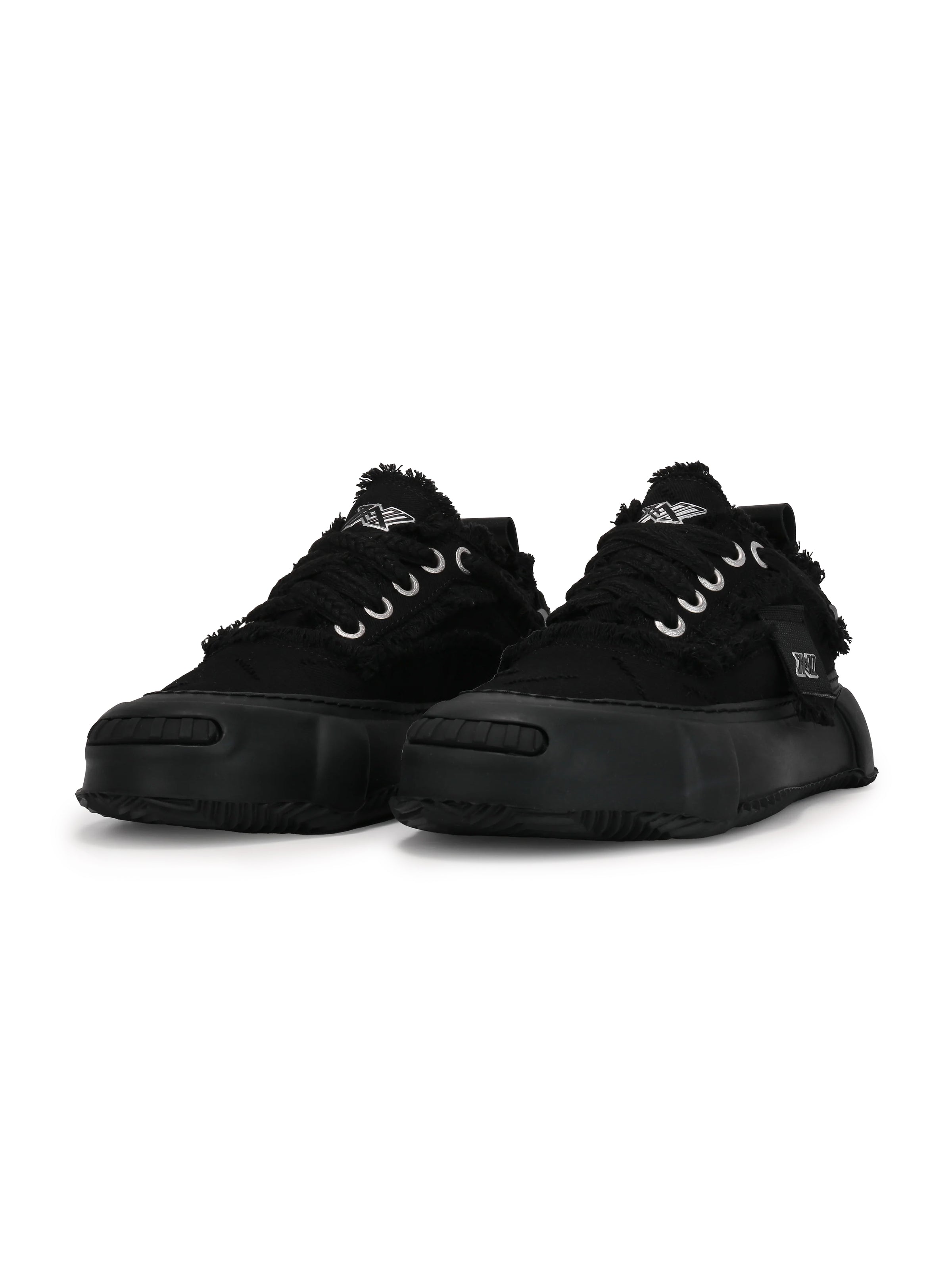 Javi Elevate 2 Black | Pro Feet
