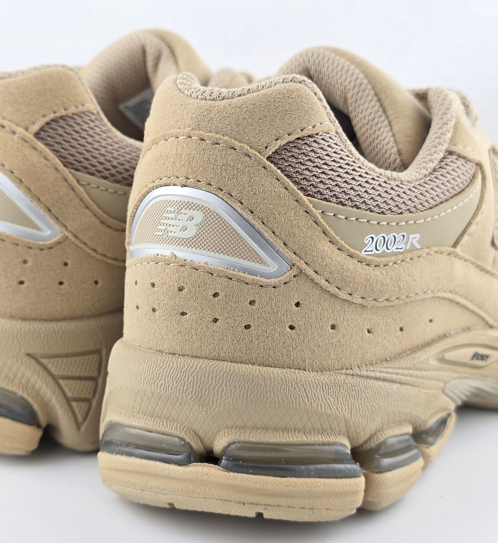 New Balance 2002R GS “Stoneware/Silver Metallic” (G20029KL)