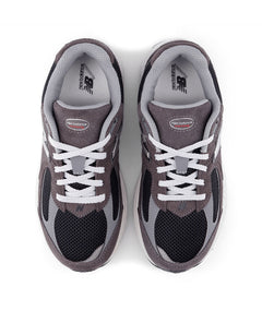 New Balance 2002 GS Black Cement/Castlerock GC2002RA | Pro Feet