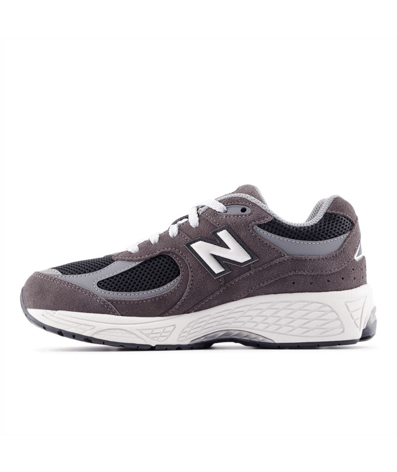 New Balance 2002 GS Black Cement/Castlerock GC2002RA | Pro Feet