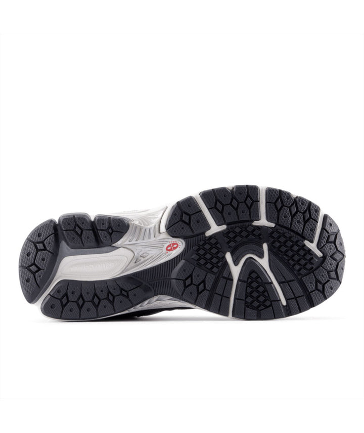 New Balance 2002 GS Black Cement/Castlerock GC2002RA | Pro Feet