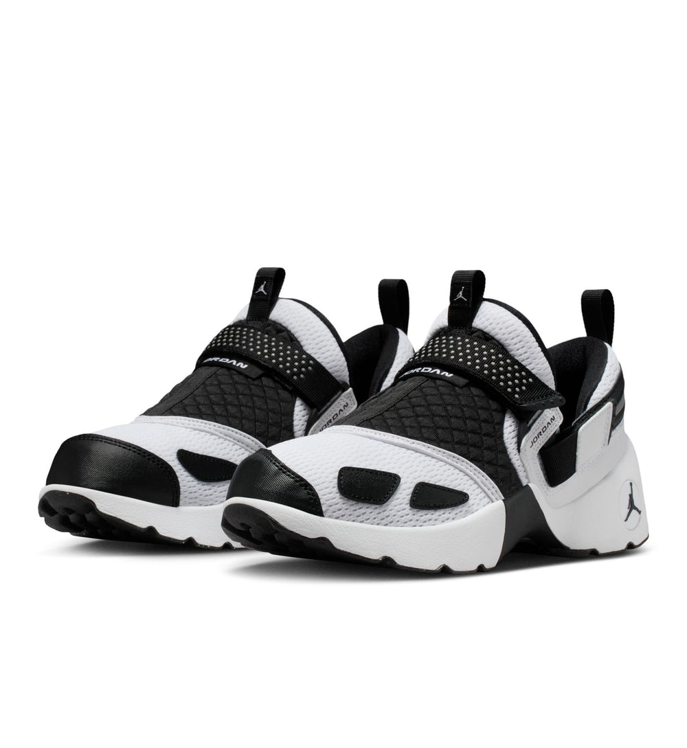 Jordan Trunner LX Women’s Shoes — White/Black/Reflective Silver