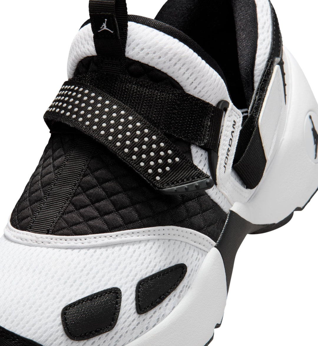 Jordan Trunner LX Women’s Shoes — White/Black/Reflective Silver
