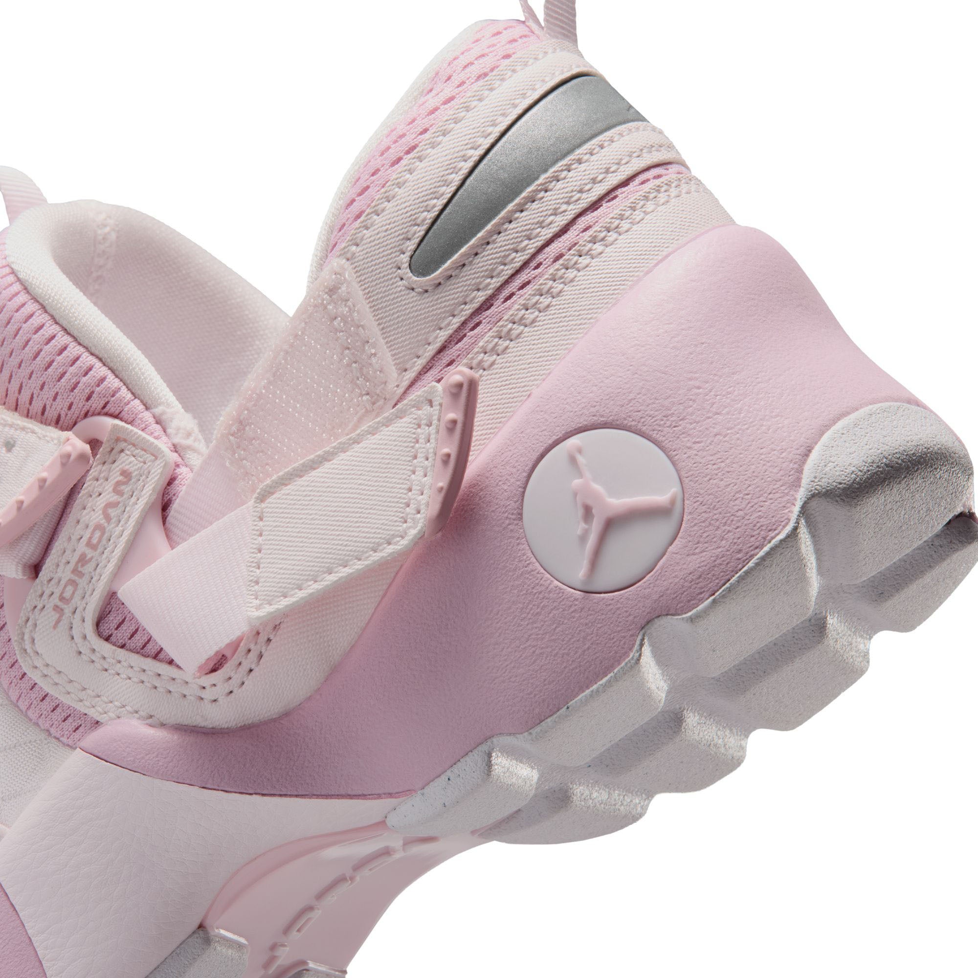 Jordan Trunner LX Women’s Iced Carmine Pearl Pink | Pro Feet | HQ2164-607