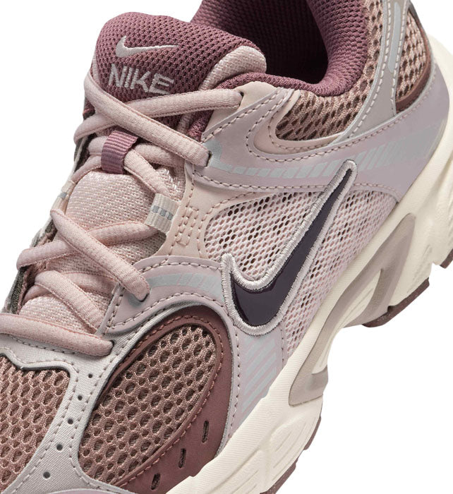 Nike V5 RNR GS “Taupe Haze/Tattoo/Silt Red/Burgundy Ash” (HQ6411-201)