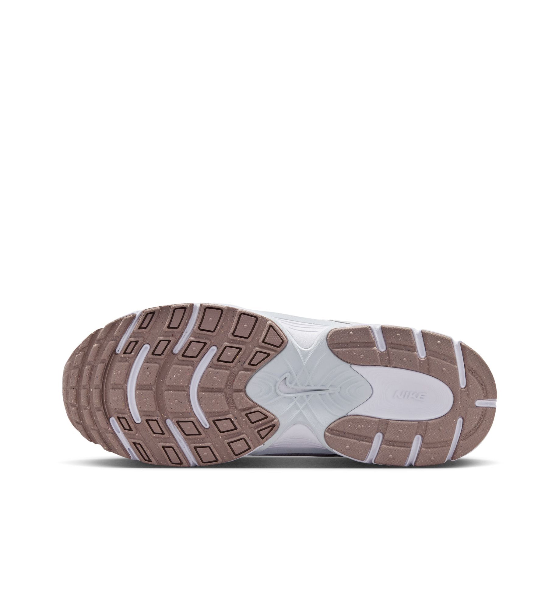 Nike V5 RNR Big Kids’ Shoes “Aura/Moon Particle/Platinum Tint” (HQ6411-400)