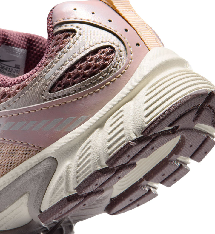 Nike V5 RNR PS “Taupe Haze/Burgundy Ash/Tattoo/Silt Red” (HQ6412-201)