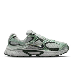 Nike V5 RNR Women’s Shoes Light Silver Black Spruce HQ7901-014 | Pro Feet
