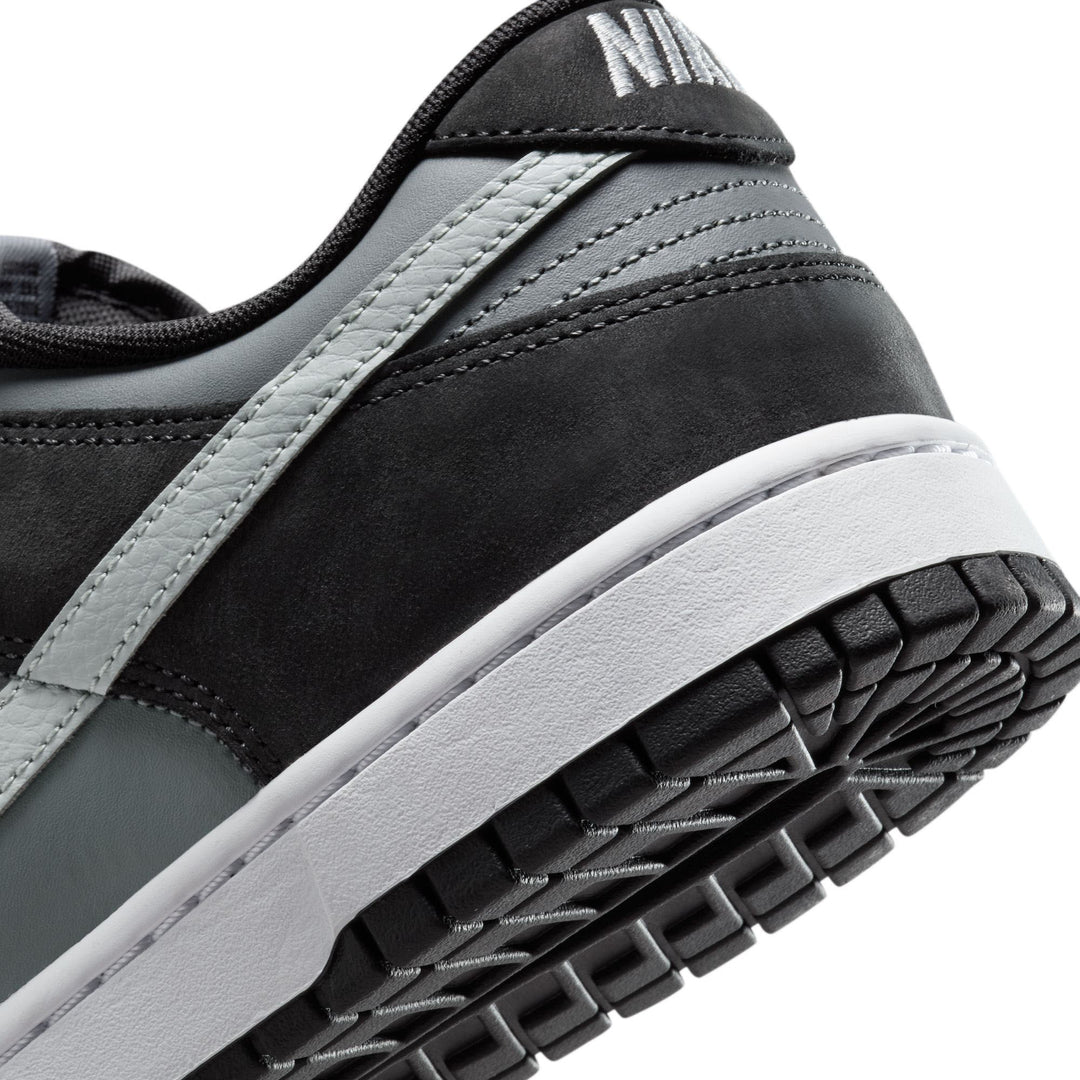 Nike Dunk Low Black/Light Smoke Grey/Smoke Grey/White (IB3079-001)