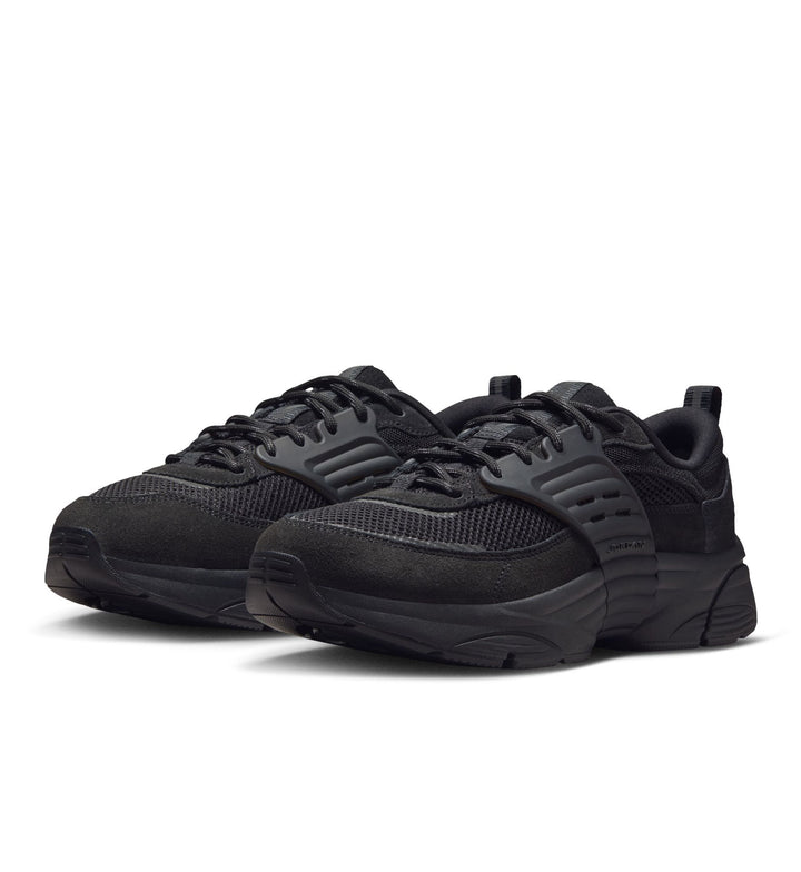 Jordan Trunner O/S “Black/Black/Anthracite” (IB3722-003)