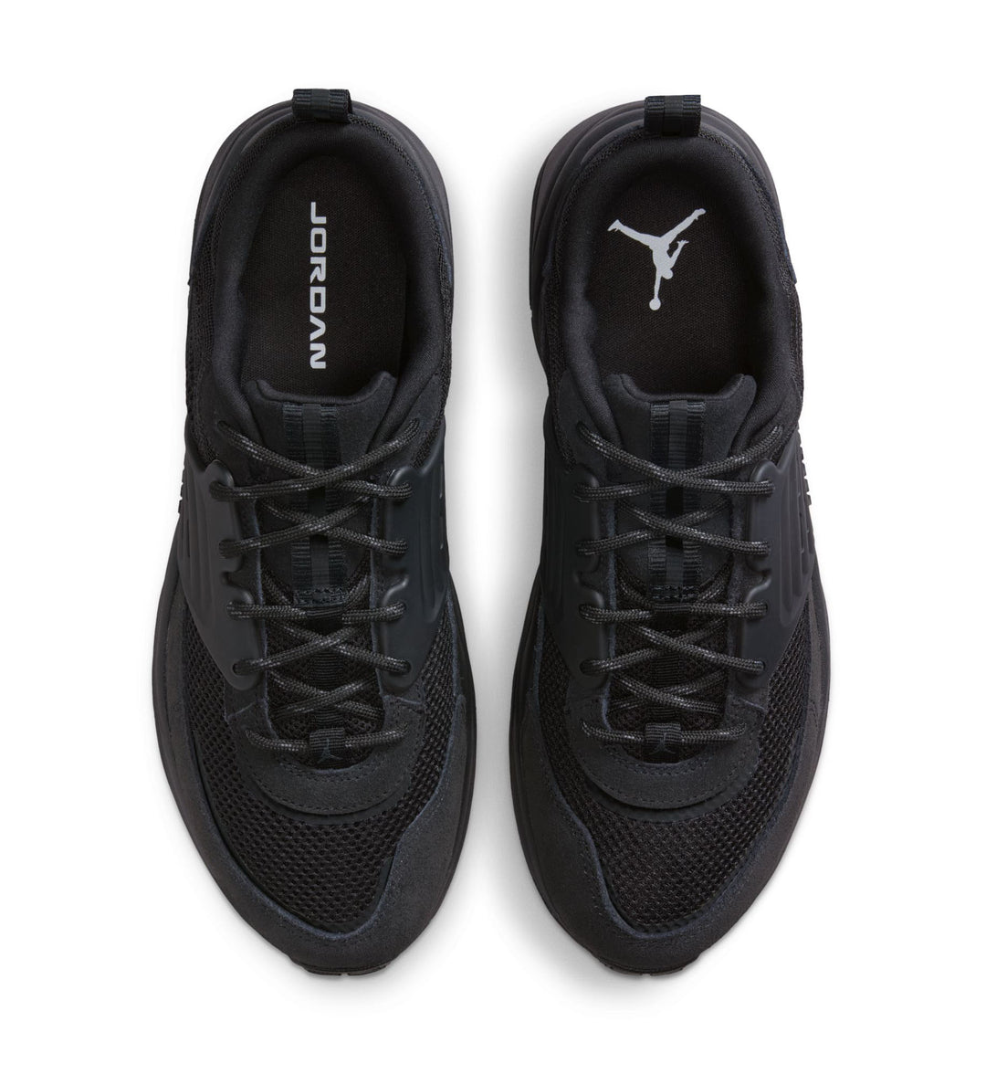 Jordan Trunner O/S “Black/Black/Anthracite” (IB3722-003)