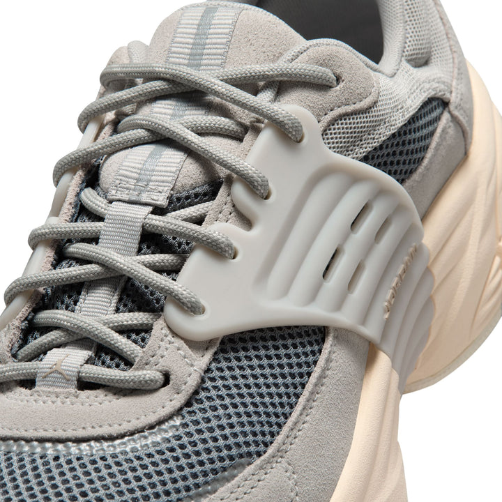 Jordan Trunner O/S