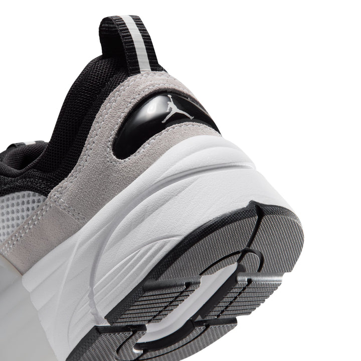Jordan Trunner O/S Black White IB3722-013 | Pro Feet