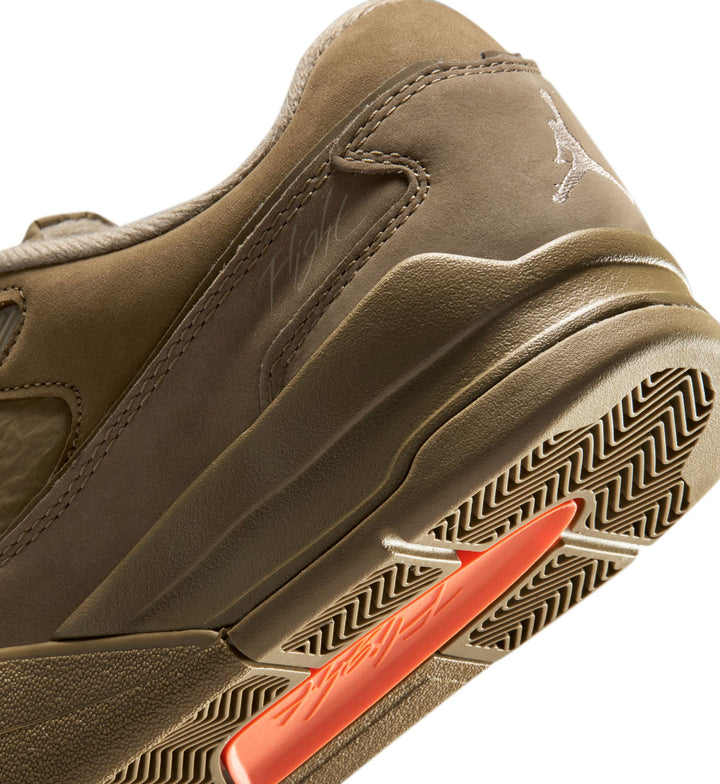 Jordan Flight Court SE Brown Kelp/Khaki/Wild Mango (IB4414-300)