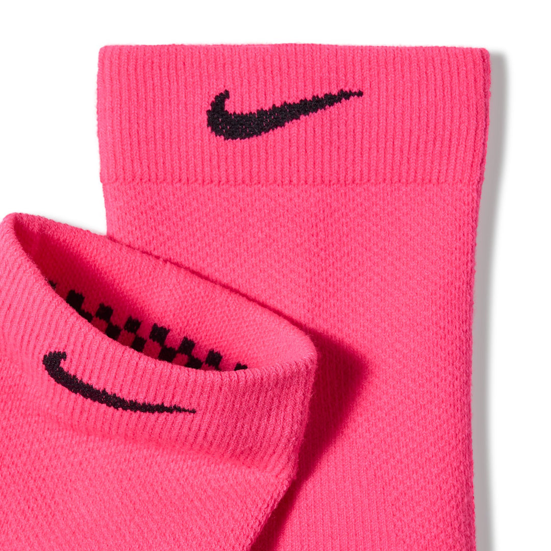 Nike Run Lightweight Micro-Crew Socks Hyper Pink Black IB6114-645 | Pro Feet