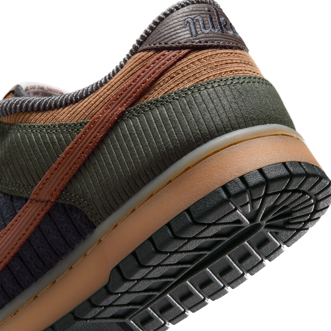Nike Dunk Low Retro Premium Shoes Light British Tan Cinnamon Cargo Khaki IB7746-201 | Pro Feet