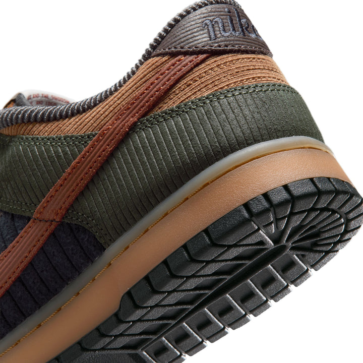 Nike Dunk Low Retro Premium Shoes Light British Tan Cinnamon Cargo Khaki IB7746-201 | Pro Feet