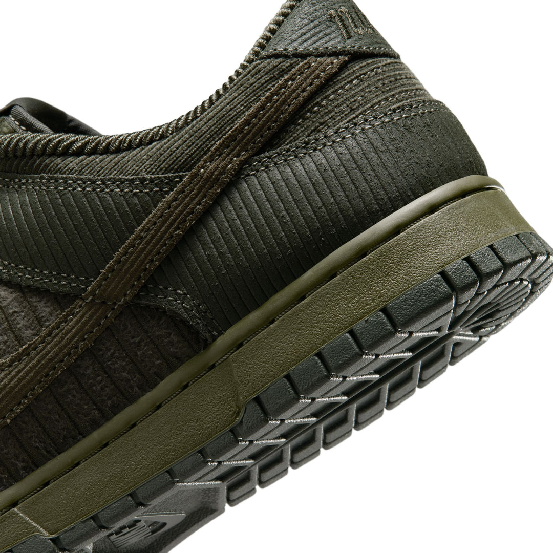 Nike Dunk Low Retro Premium Cargo Khaki Cargo Khaki Medium Olive IB7746-300 | Pro Feet