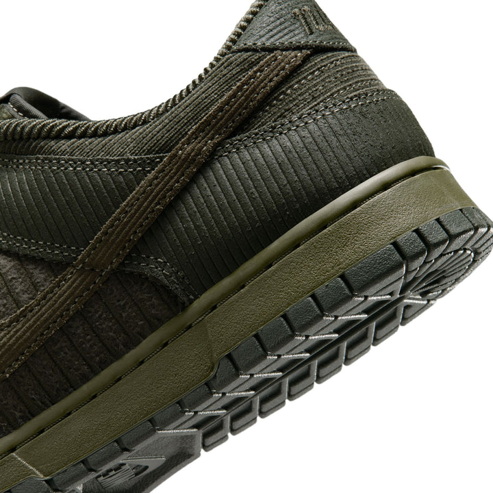 Nike Dunk Low Retro Premium Cargo Khaki Cargo Khaki Medium Olive IB7746-300 | Pro Feet