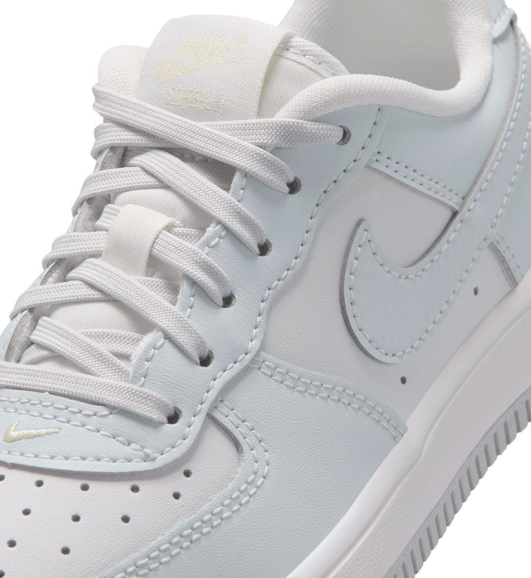 Nike Force 1 Low Little Kids’ Shoes “Platinum Tint/Aura/Alabaster/White” (IF1673-014)