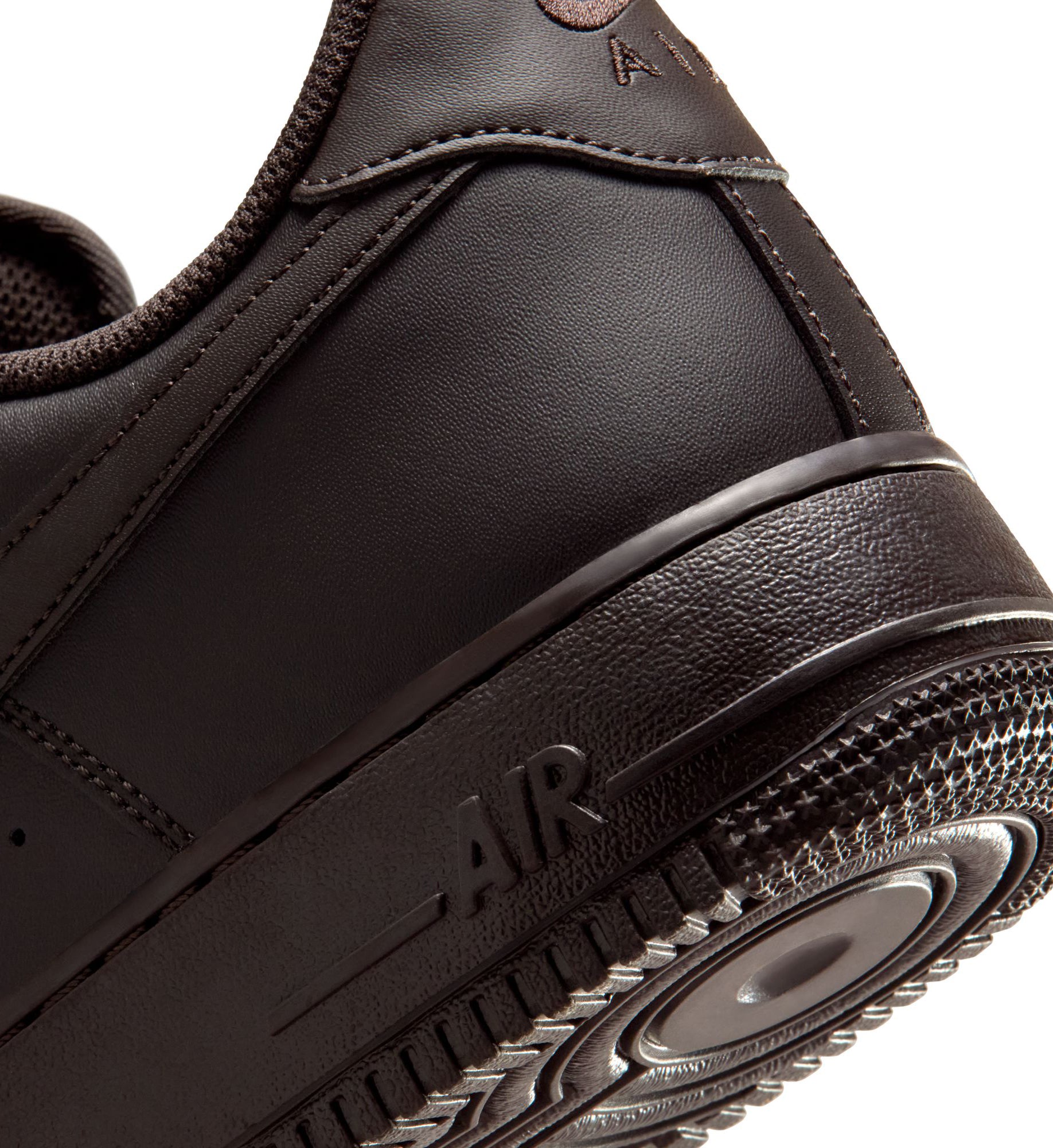 Nike Air Force 1 ’07 “Velvet Brown/Velvet Brown” (IH1698-200)