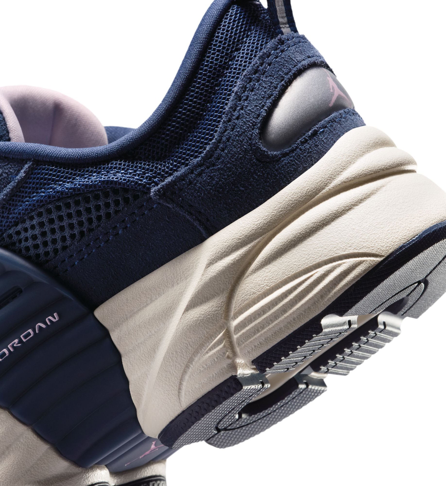 Jordan Trunner O/S “Midnight Navy/Pink Foam/Thunder Blue” (II6531-400)