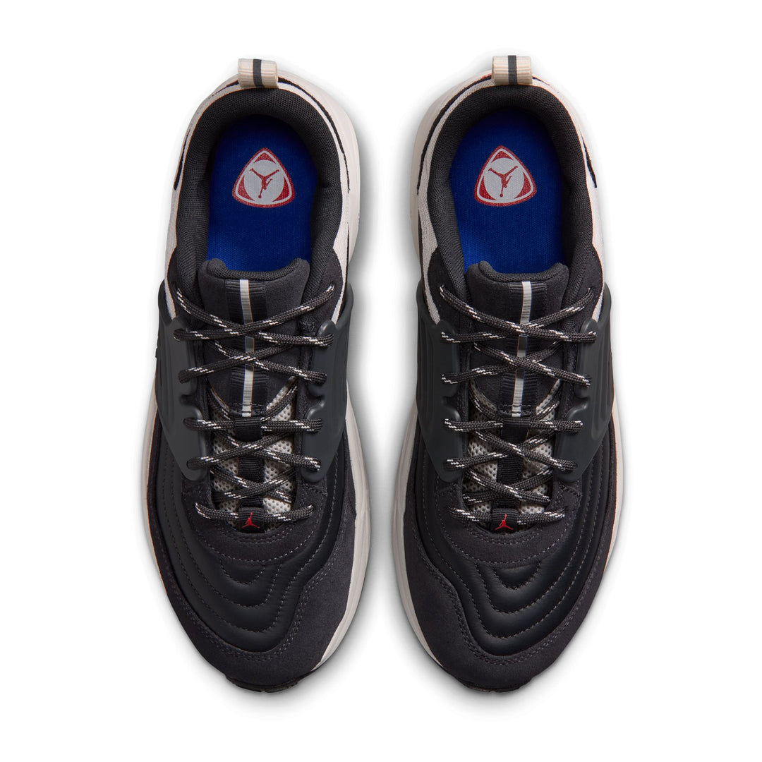 Jordan Trunner O/S SE Off Noir University Red Phantom IO2344-012 | Pro Feet