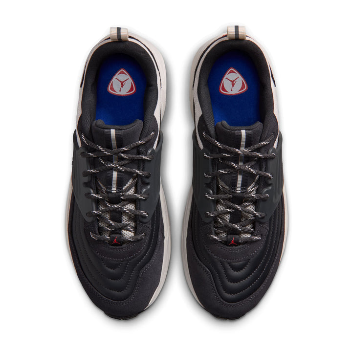 Jordan Trunner O/S SE Off Noir University Red Phantom IO2344-012 | Pro Feet