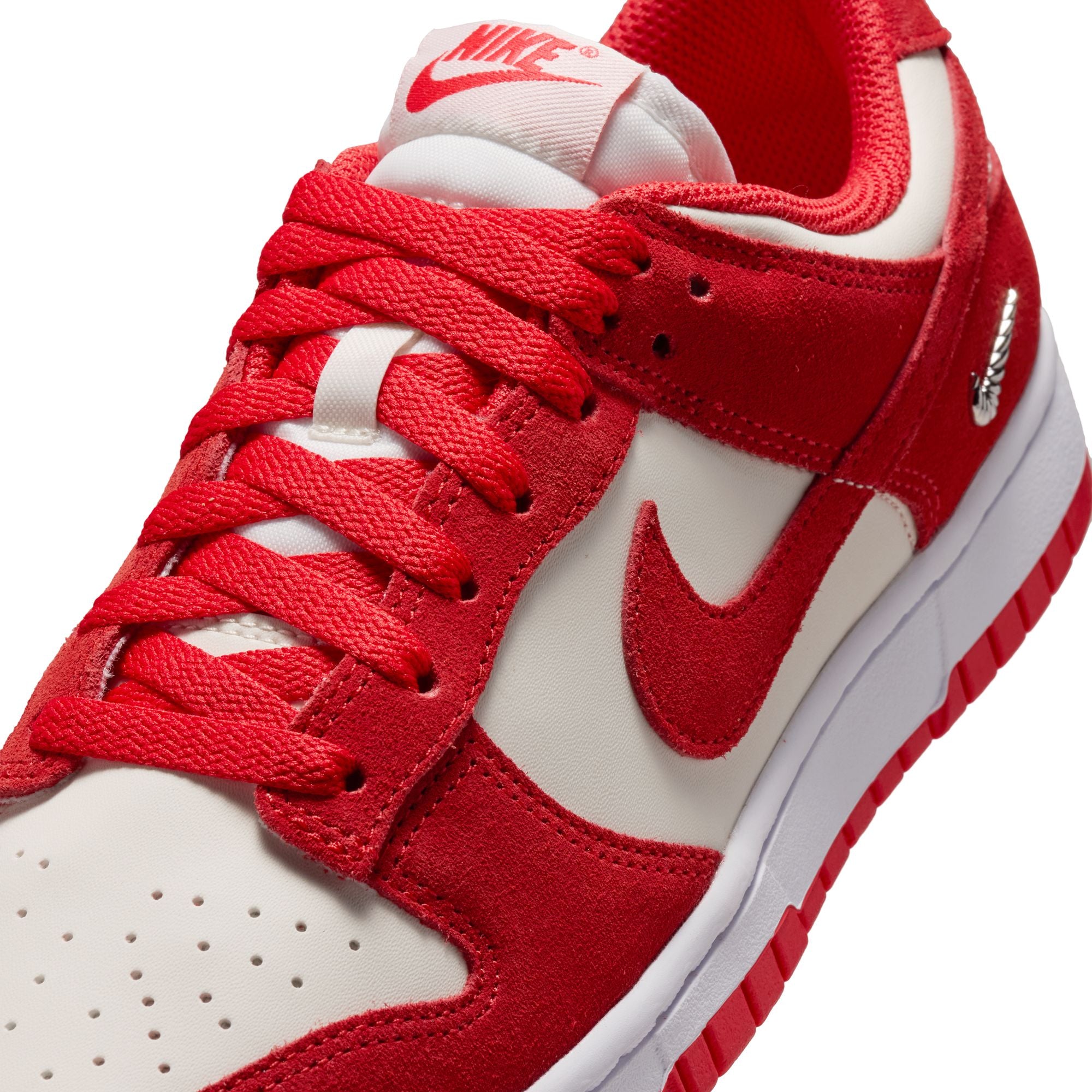 Nike Dunk Low Suede Women’s