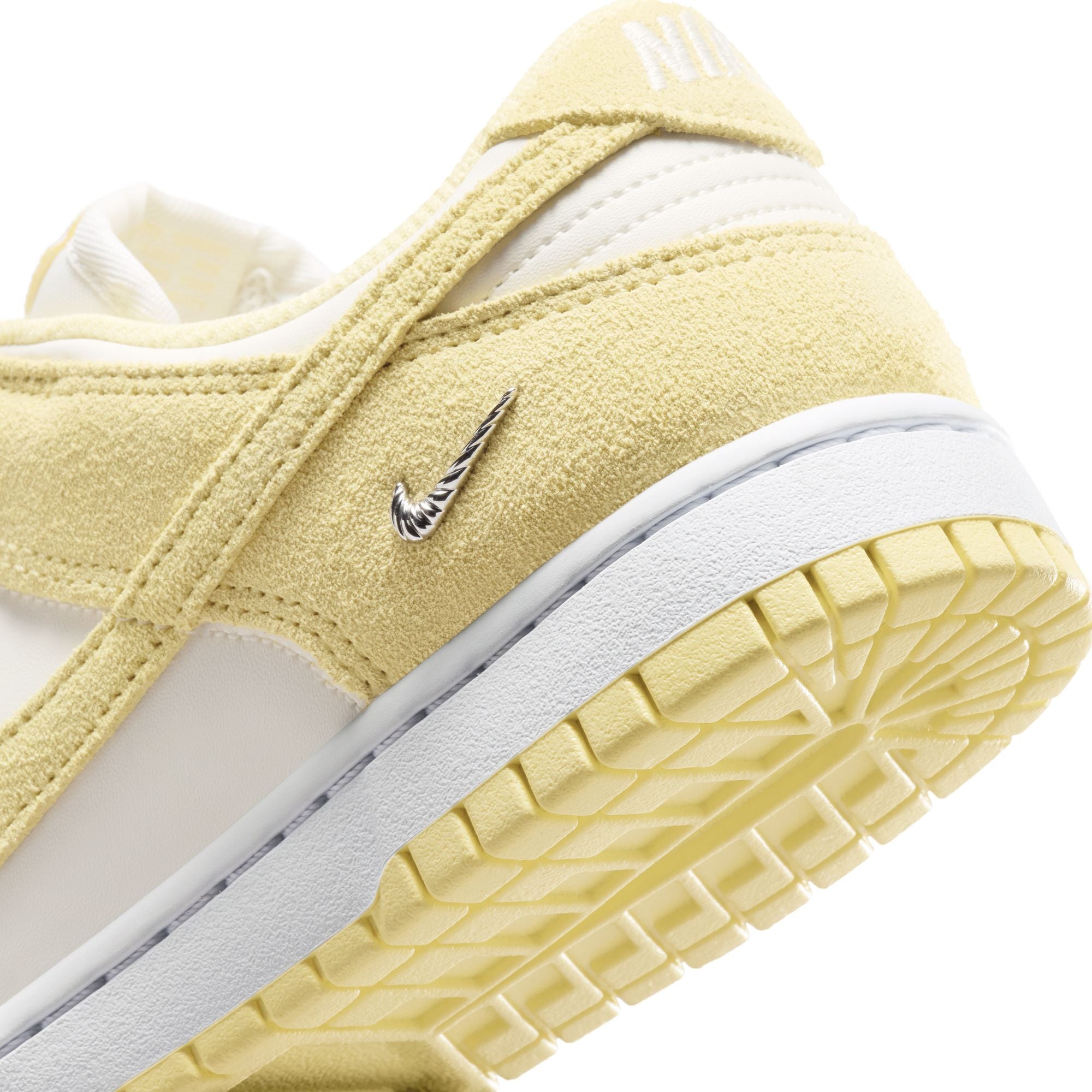 Nike Dunk Low Suede Women’s Sail Soft Yellow IO4244-104 | Pro Feet