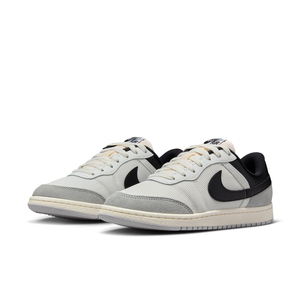 Air Jordan Skyline Low Women’s Summit White Black Smoke Grey Sail | Pro Feet | IQ0704-101