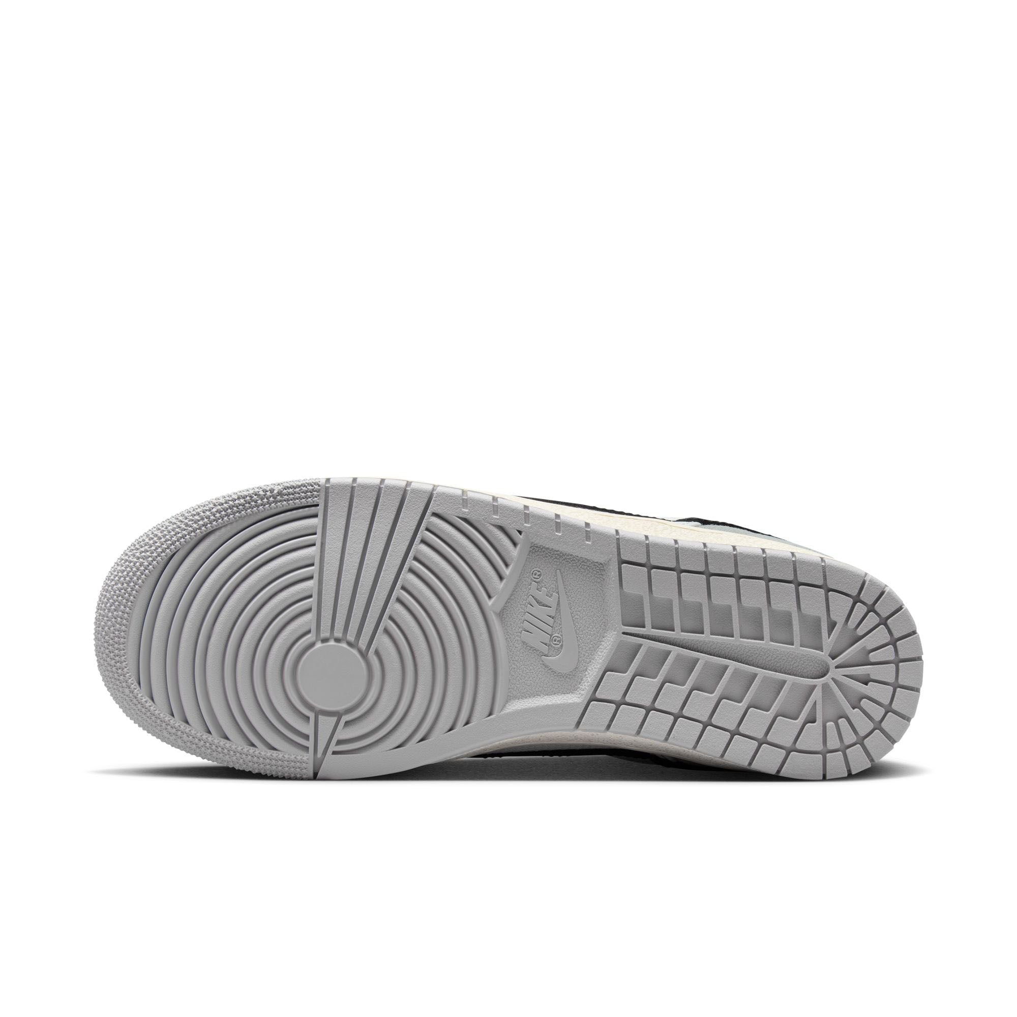 Air Jordan Skyline Low Women’s Summit White Black Smoke Grey Sail | Pro Feet | IQ0704-101