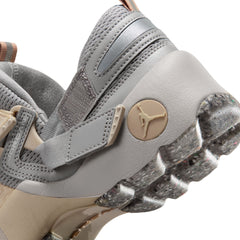 Jordan Trunner LX Lt Iron Ore/Oatmeal-Enigma Stone-Hemp (IQ2719-002)