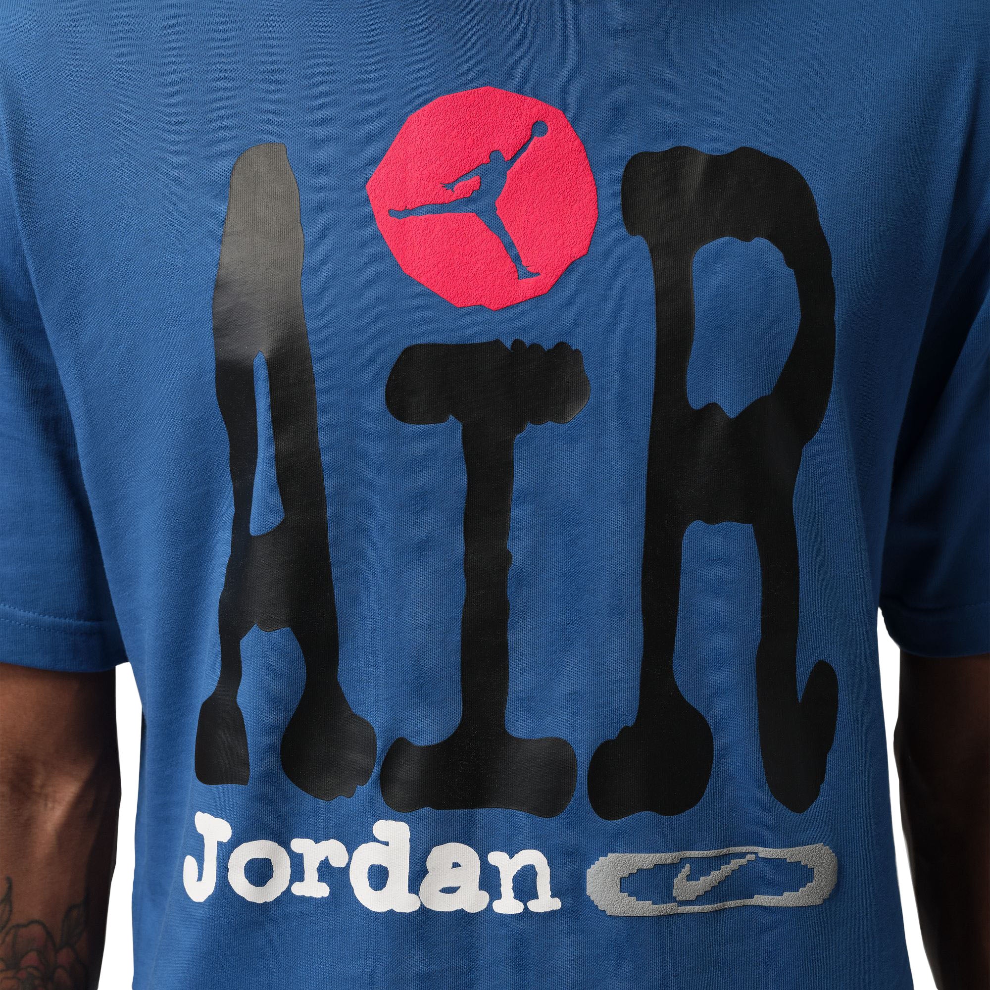 Jordan Men’s Graphic T-Shirt True Blue Black University Red IQ5299-485 | Pro Feet