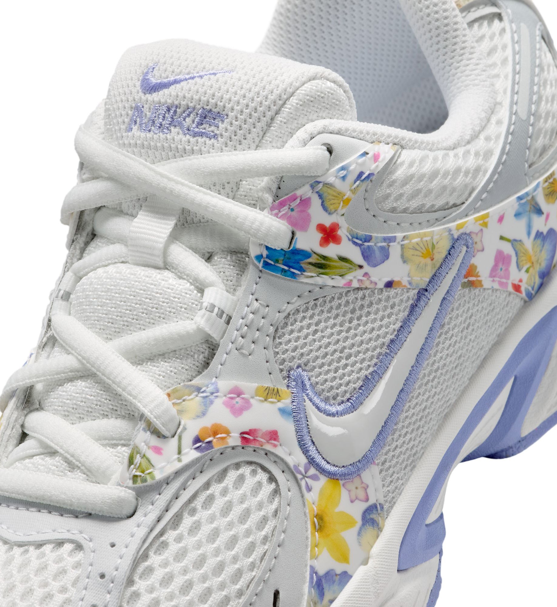 Nike V5 RNR SE “Summit White/Summit White/Photon Dust” (IQ9036-100)