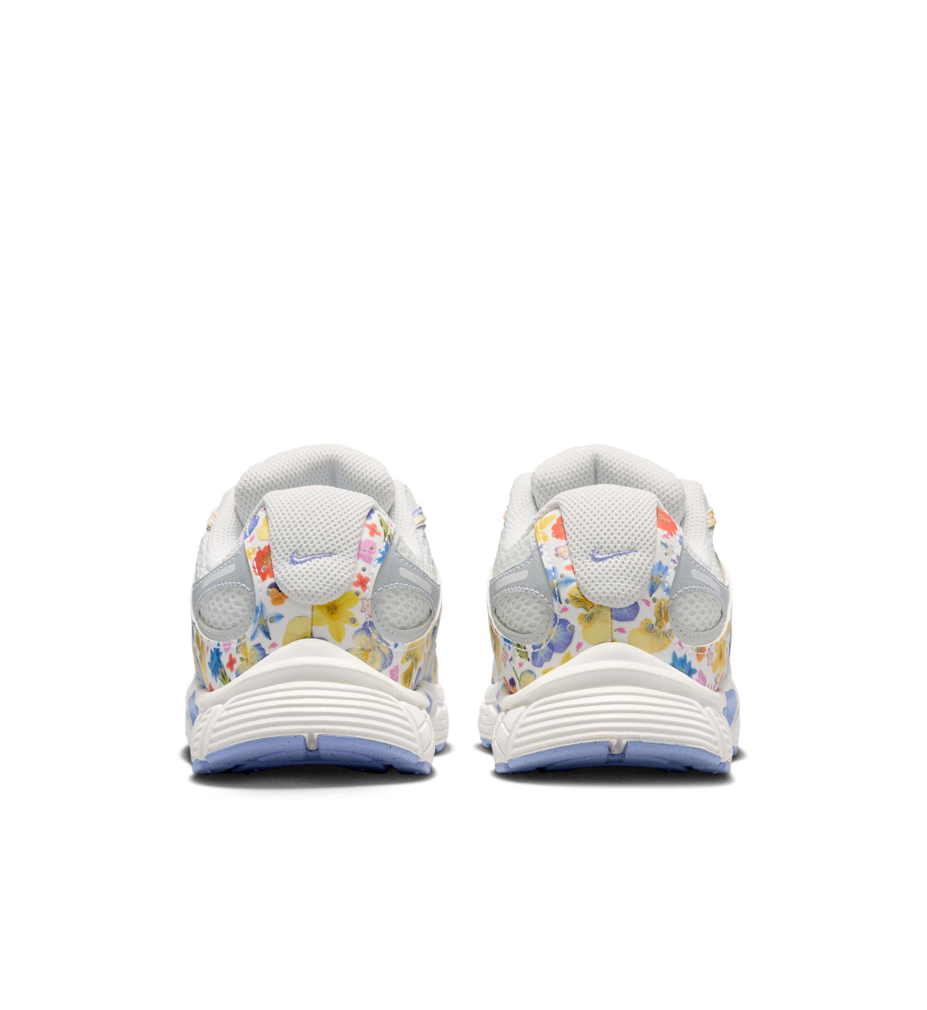 Nike V5 RNR SE “Summit White/Summit White/Photon Dust” (IQ9036-100)