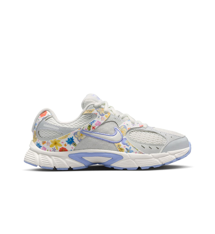 Nike V5 RNR SE “Summit White/Summit White/Photon Dust” (IQ9036-100)