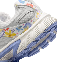 Nike V5 RNR “Summit White/Summit White/Photon Dust” (IQ9038-100)