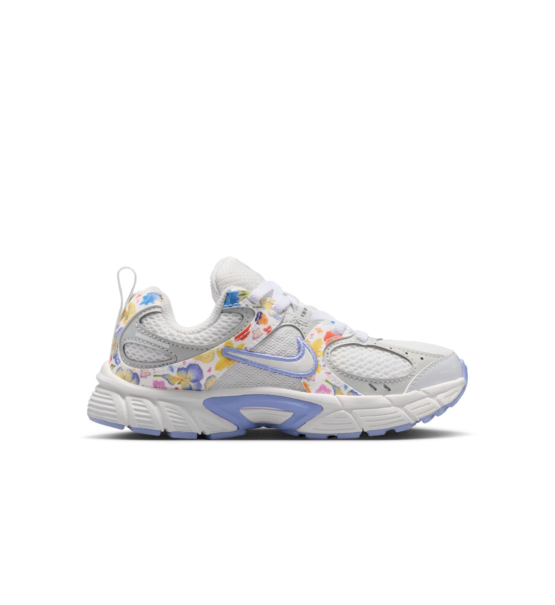 Nike V5 RNR “Summit White/Summit White/Photon Dust” (IQ9038-100)