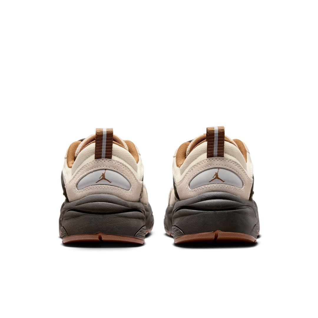 Women’s Jordan Trunner O/S Soft Pearl Light British Tan Shadow Brown IR1839-003 | Pro Feet