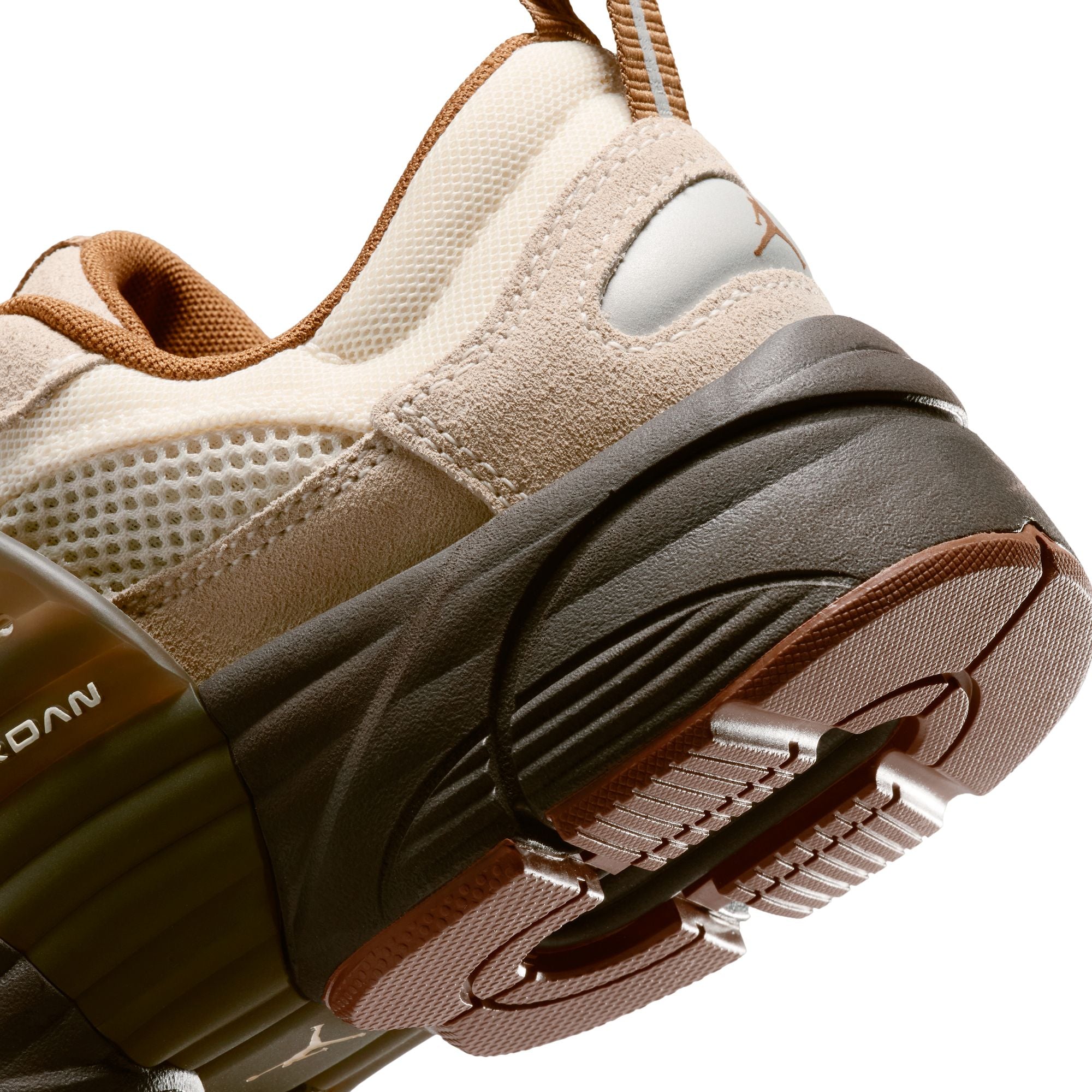 Women’s Jordan Trunner O/S Soft Pearl Light British Tan Shadow Brown IR1839-003 | Pro Feet