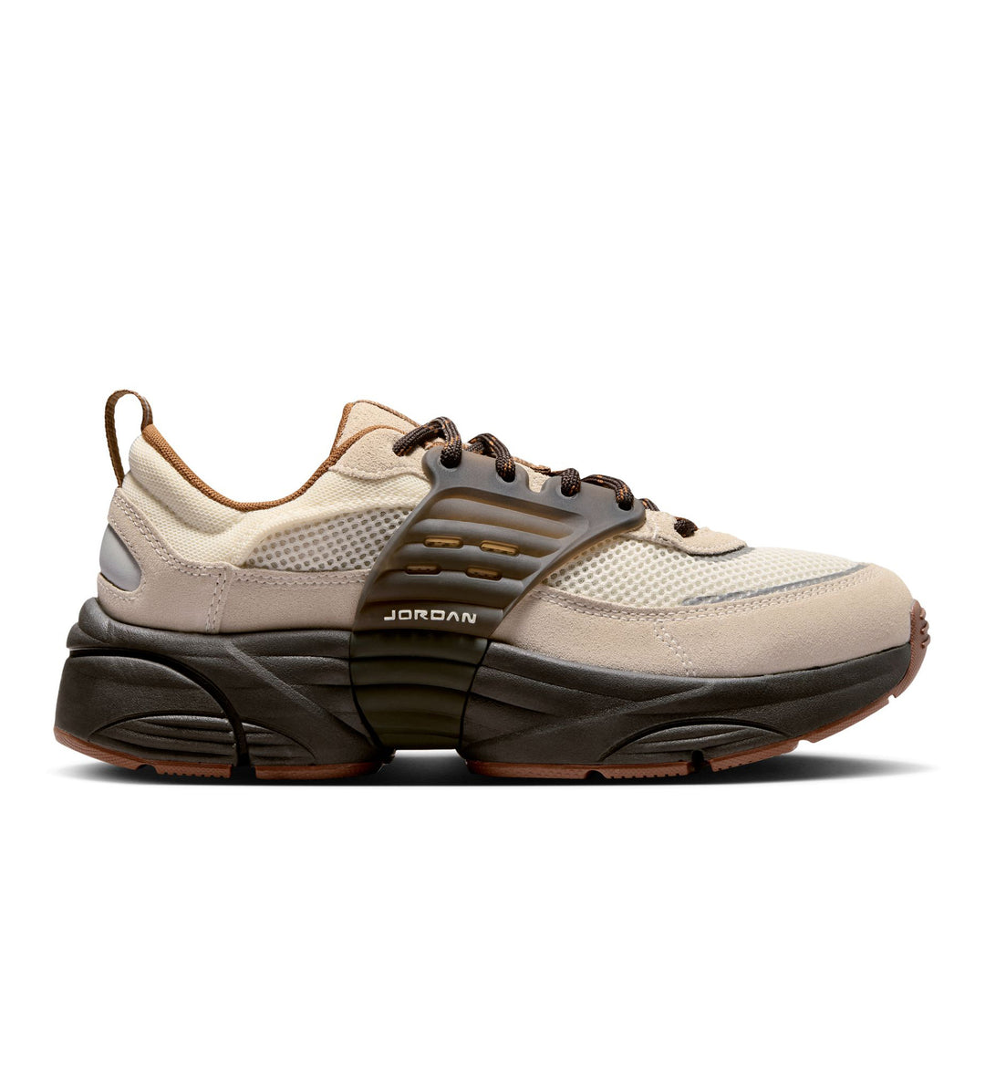 Women’s Jordan Trunner O/S Soft Pearl Light British Tan Shadow Brown IR1839-003 | Pro Feet