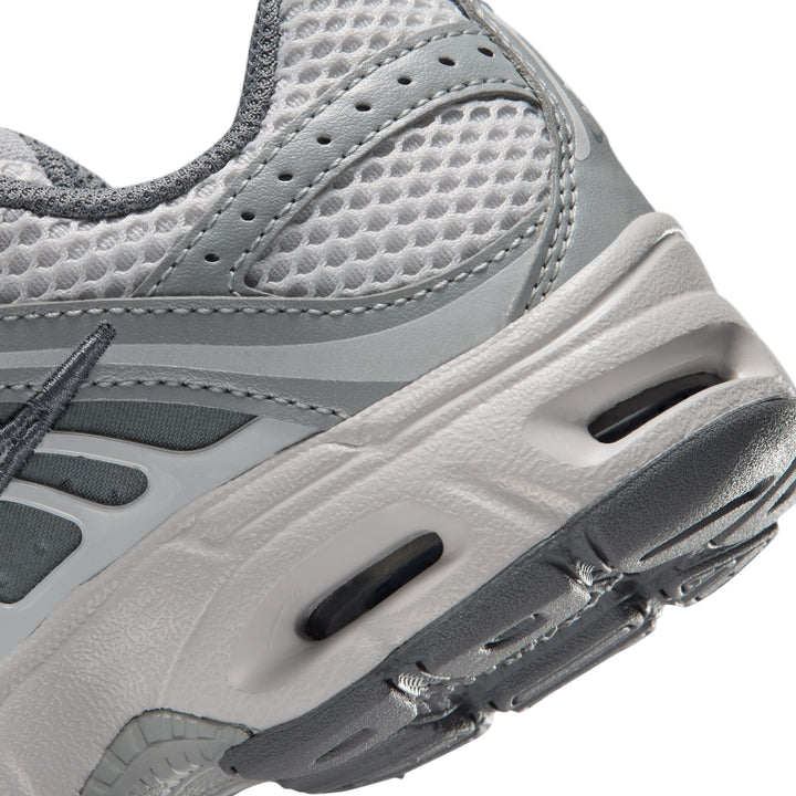 Nike Air Max Moto 2K PS Wolf Grey IR5605-002 | Pro Feet